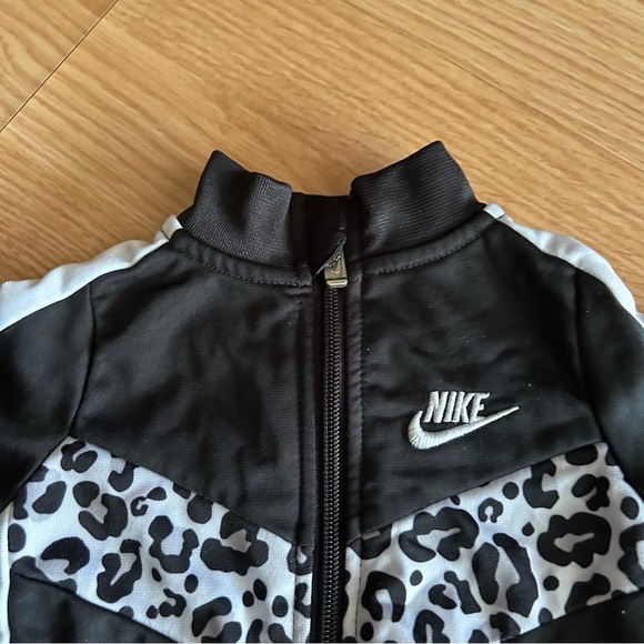 Nike Baby Full Romper 6 months - Picture 3 of 5